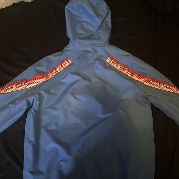 Lacoste tracksuit - Picture 3 of 8